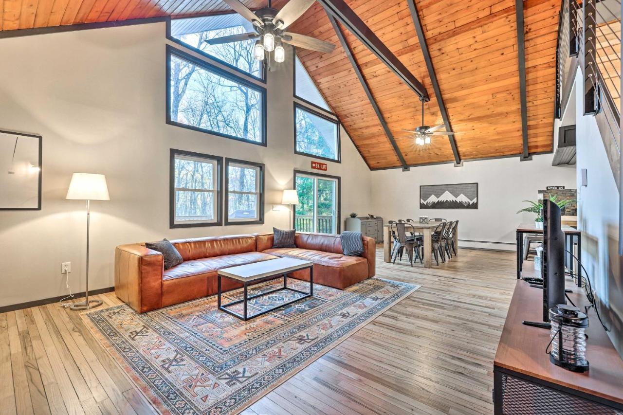 Spacious Poconos - Deck, Fire Pit And Game * Lake Harmony